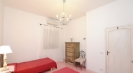 twin bedroom