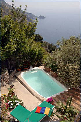 amalfi coast: villa for rent in praiano