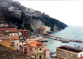 Sorrento, case sul mare
