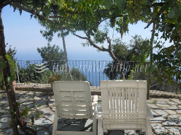Furore villas for rent Villa Eleonora, apartments vacation rentals Furore: Villa Eleonora holiday in Amalfi Coast